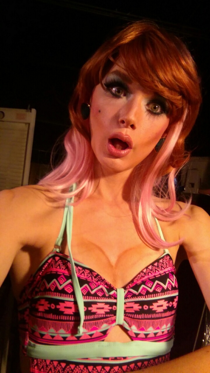 kokodovequeen:  My looks from the show ;)