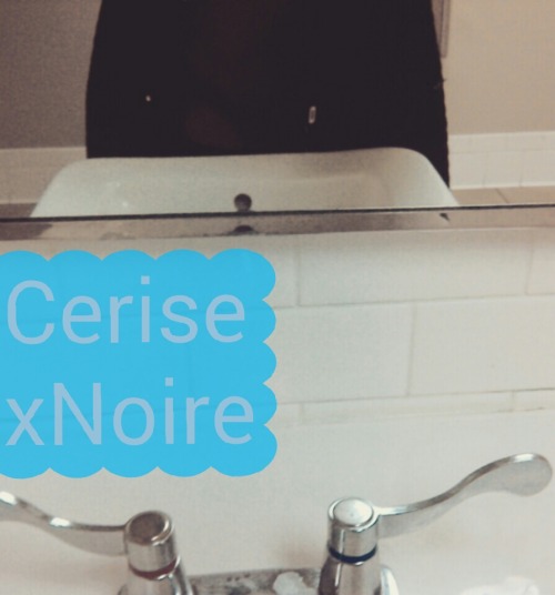 Public restroom flash ~CerisexNoire