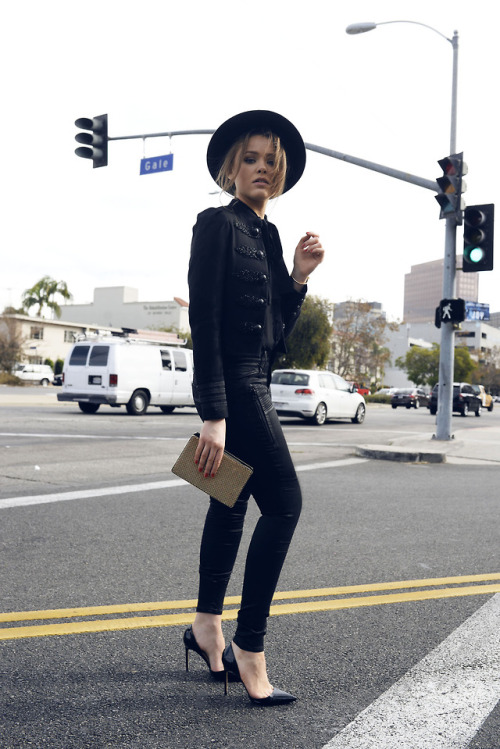 Kristina Bazan Follow http://celebrity-legs-and-heels.tumblr.com/ for more! (via 17c0cacfad9f4d28659