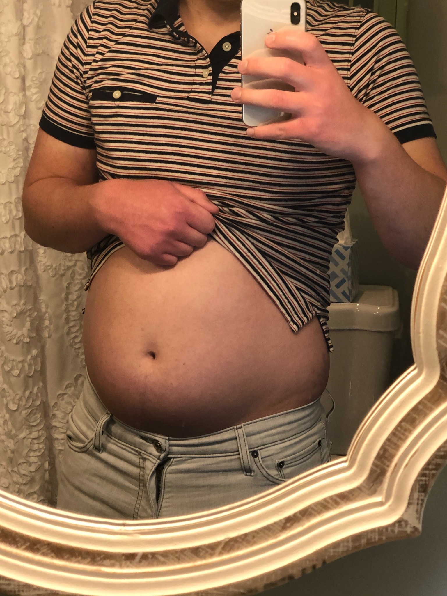 cubnamedhank:I recall reading somewhere once that horizontal stripes can make you