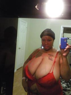 iloveblackbbw:  One word: Damn!