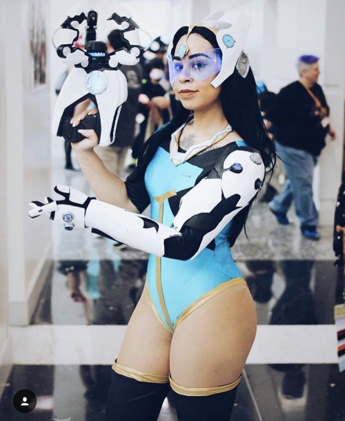 Porn Pics ashprincessmidna:Sharing my Symmetra cosplay