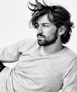 cindysmoon: Michiel Huisman by Karen Rosetzsky for Elle NL