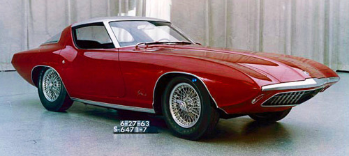 justahillbillyfromouterspace: carsthatnevermadeitetc: Ford Cougar II Concept, 1963. Designed by the head of Ford Styling of the time, Eugene Bordinat and conceived as a potential Corvette competitor, the Cougar II was based on s Shelby Cobra using that