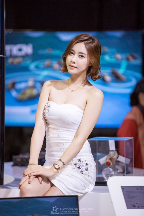 Model Kim Ha Yul at Seoul ADEX 2015 ~ Photo by MarsPark