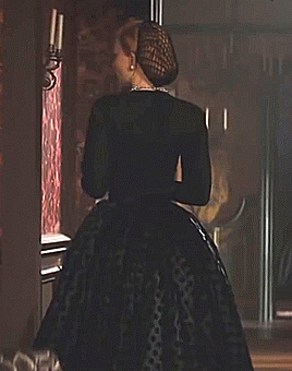 Lady Tremaine + Outfits