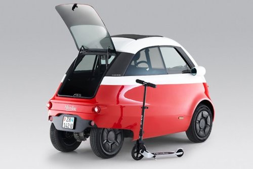bushdog: itscolossal: An Eight Foot Micro Vehicle Will Soon Make its Way onto European Streets Isett