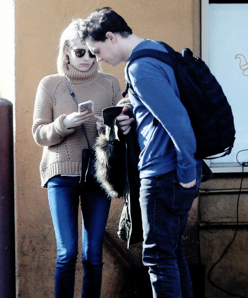 ahsgifs:Evan Peters and Emma Roberts outside Pizzeria Mozza in Los Angeles (Jan 31, 2016)