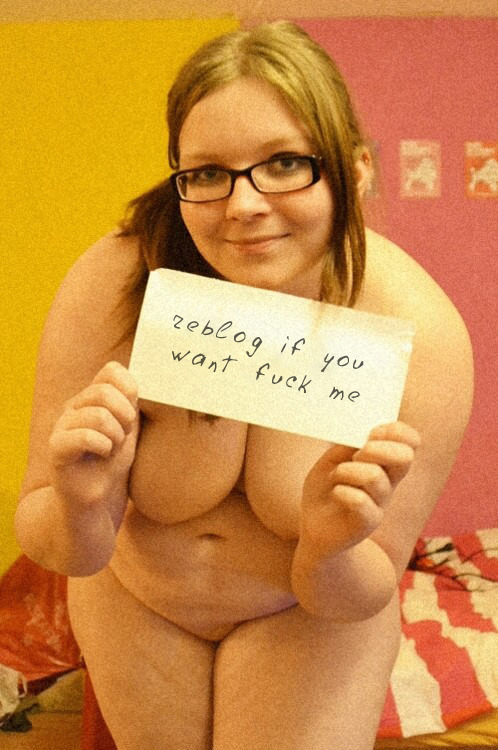 chachi198525:  chubbyloverlots:  Yes please  Hell Yes, in every hole  I would so