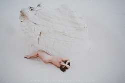 corwinprescott:  “Into The Wild”White Sands National Monument, NM 2015Corwin Prescott - Nicole Vaunt - Full blog post on Patreon