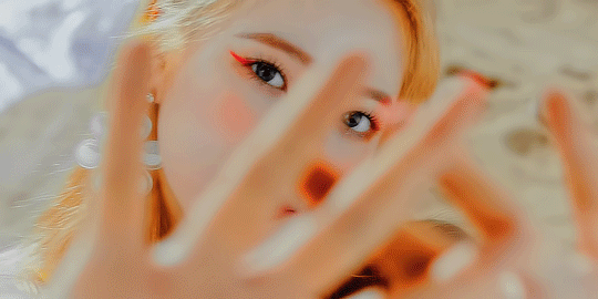 Voir un profil - Suhee Hwang Tumblr_pwhu29ypir1wmumuzo4_540