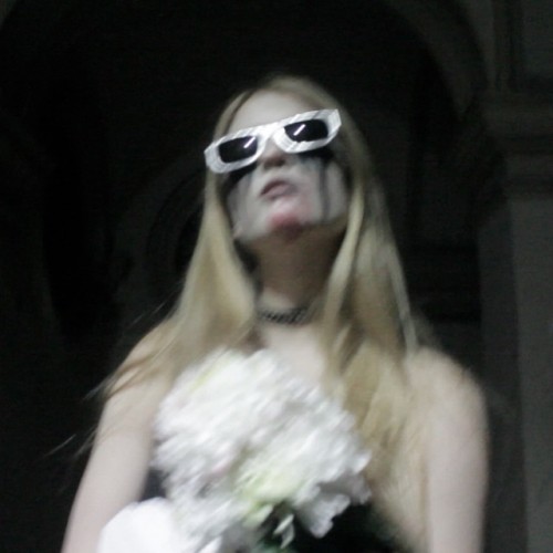 SUPER x FORFEX sunglasses. #pearl #X #super #forfex #spooky #holylight #blindbride