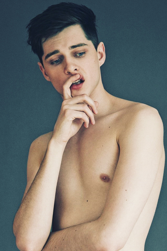 sean-clancy:  Luke Powell 