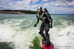 cosplay-gamers:  Halo - Master Chief’s day off Cosplay by Impact Props