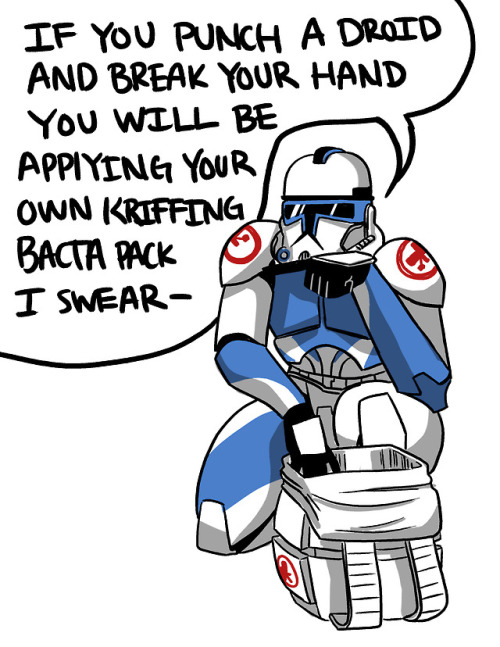 bignerdwithanarteducation: This poor medic must put up with so much 