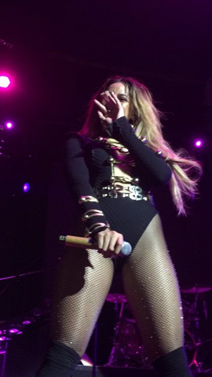Dinah on stage #727TourCleveland