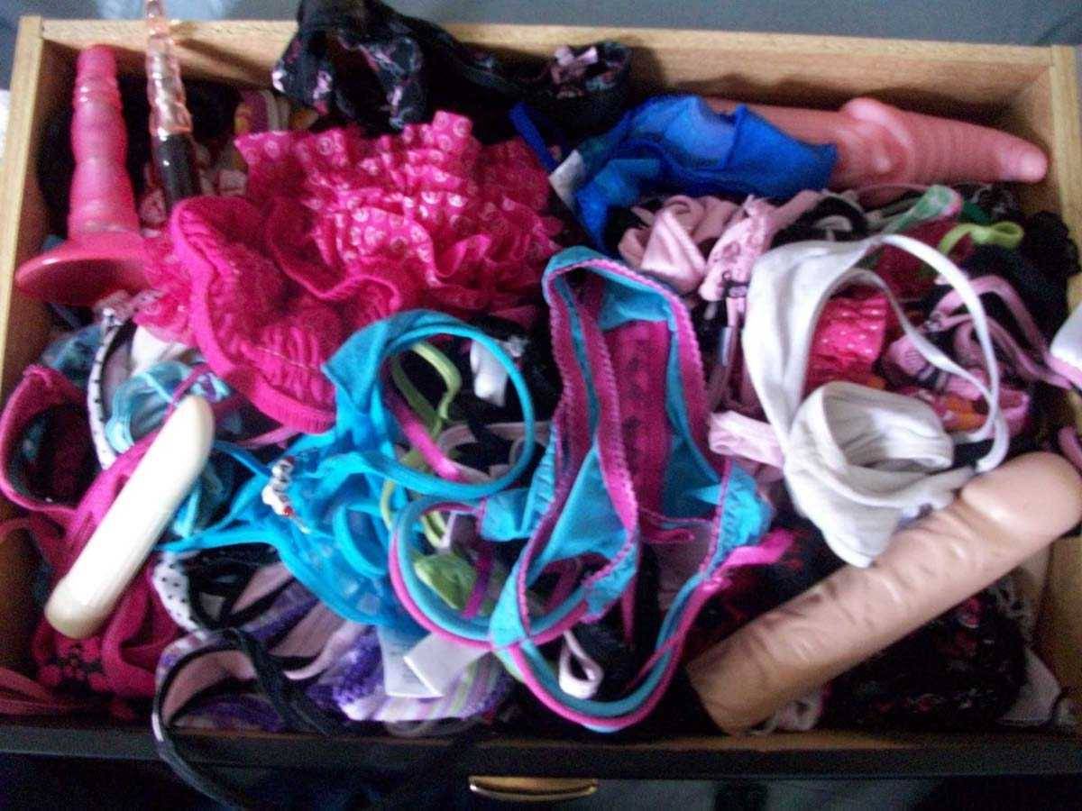longstunner:  Girlfriend’s BFF panty and toy drawer