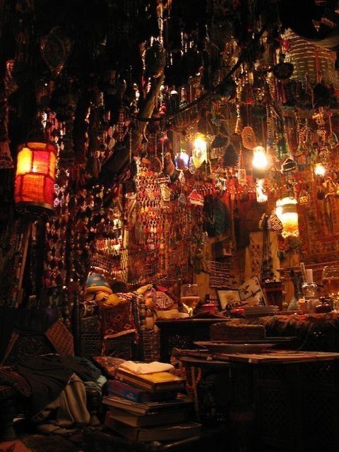 Rooms That Reminds Me Of Alice In Wonderland And Howls Moving Castle>>