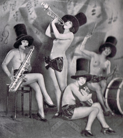 sparism:  musicbabes:Leidenschaftliche Musik by Willinger.Roaring Twenties in ViennaNude Girls Jazz 