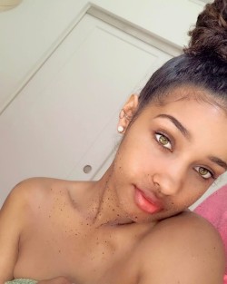 duhmemegod:    corierayvon   