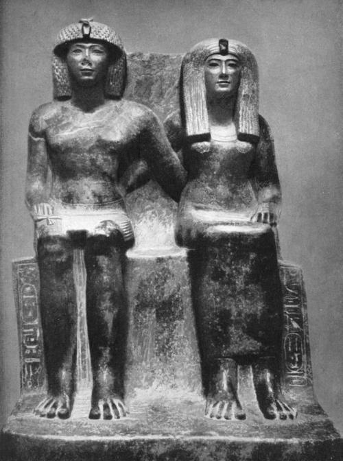 Statue of Thutmose IV and TiaaGroup statue of Thutmose IV (r. 1401-1391 BC) and his mother Tiaa, the