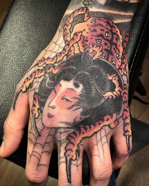 #女郎蜘蛛 #jorogumo for @thomaspegoraro_ • @strictlytattoostudio #tattoo #tattoos #irezumi #刺青 #wabori 