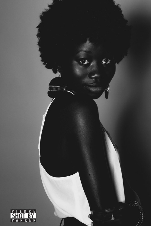 darkskinnedblackbeauty:  Janet Yeboah 
