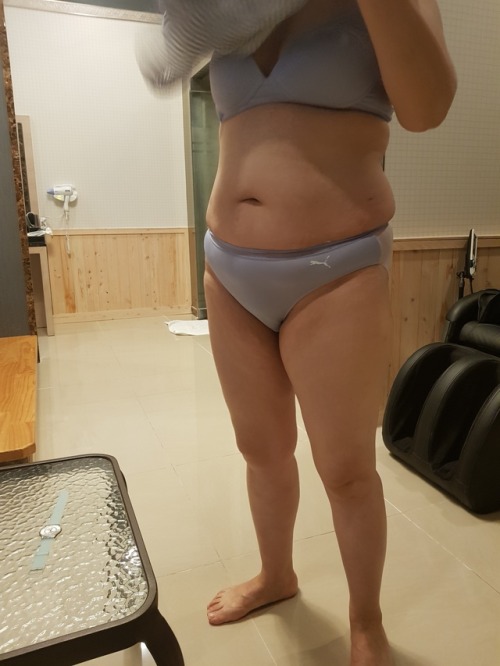 hee1122: 2017 09 24일 18시20분이러고 보니 내강쥐 두툼하네^^ 속옷가지고싶다