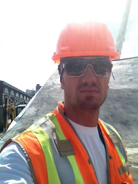 realmenstink2:  2sthboiz:  NON NUDE TRADIE    TATTED BLUE COLLAR STUD !!!
