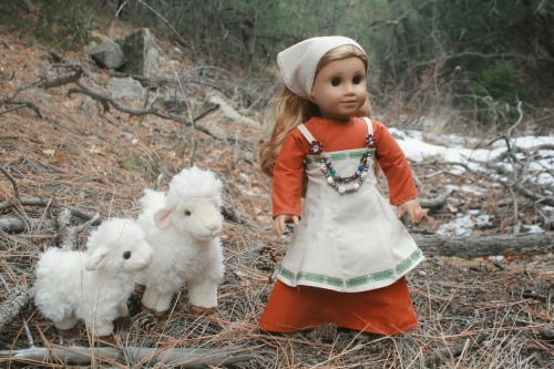 desertdollranch:I’m really enjoying Judith as a Viking girl. The clothes suit her well. Here she is tending her sheep on a pleasant winter day. 