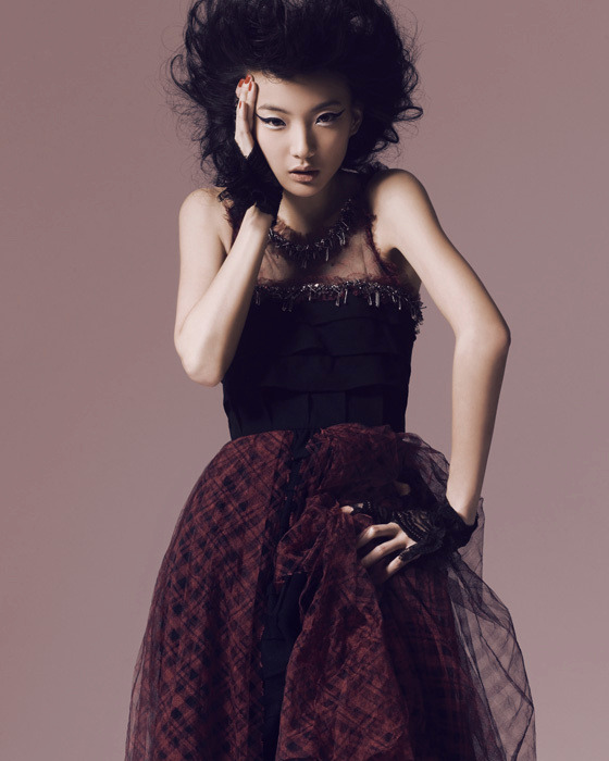 from obscure to demure — Amber Xu by Simon C.