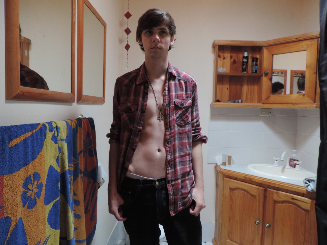 mitchytumbles:  Selfie time!! Look Elijah! i have nipples! boyzwhat ask me stuff