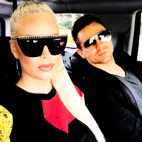 marysemizanin: #MizAndMrs doing their thing!!! @usa_network @wwe