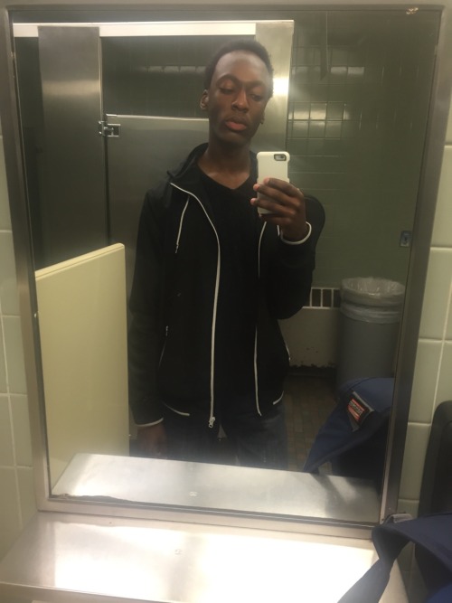 toteshilarious:  Happy Blackout Day! (3 April 2015)