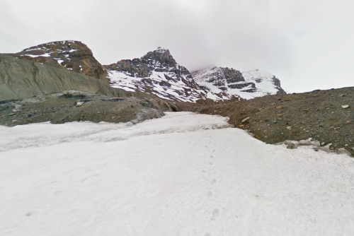 oessa:Athabasca, Canada / google street view52.2072739,-117.2348042