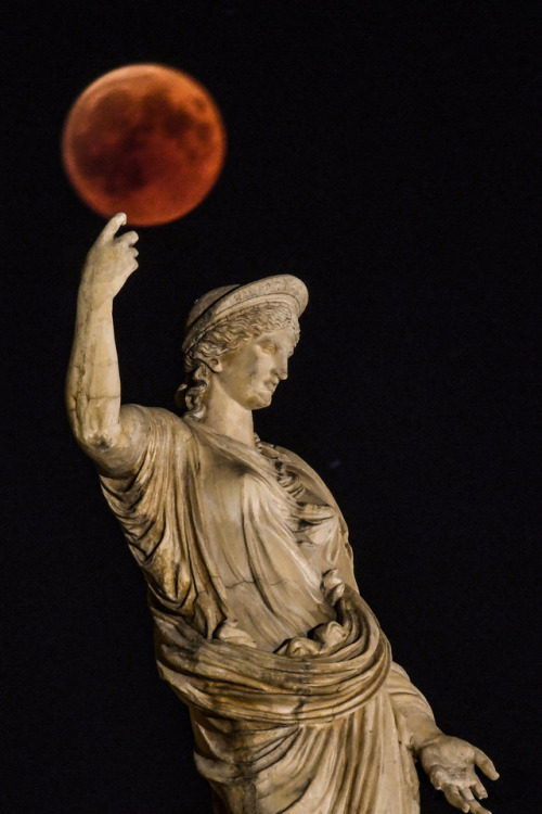 greekromangods - The full moon during a “blood moon” eclipse...