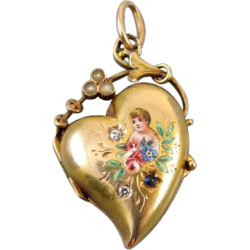 chamomilemija:transparent heart shaped lockets 💗