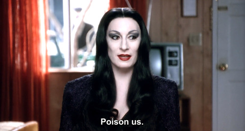 classichorrorblog:   The Addams FamilyDirected by Barry Sonnenfeld (1991)   