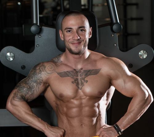 serbian-muscle-men:  Serbian bodybuilder adult photos