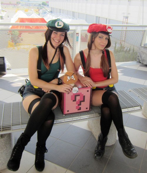 davincismurf:  Sexy cosplays