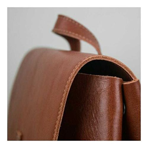 Detail of our Backpack A1 in chestnut vegetable tanned leather. Handcrafted in Argentina.
This week 15% off on everything at our online store with coupon WEEK15 (www.lebas.co)
Esta semana 15% off en todo en nuestra tienda online...