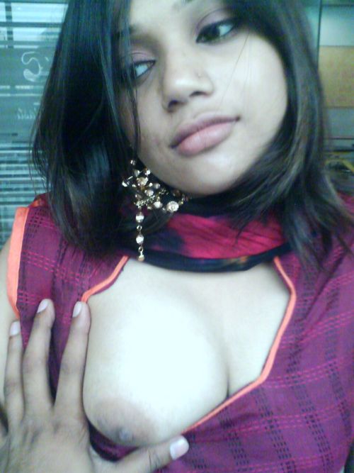 www.facebook.com/pages/Vaishali-ka-sex-school/180762715414714 Kaise hai mere boobs ? btao na
