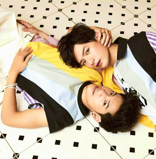 Krist Perawat &amp; Singto Prachaya - KAZZ Magazine #144