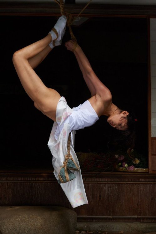 justscreenshots:  Kinbaku SinModel Juri Absolutely gorgeous.