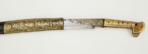 art-of-swords:Yataghan Sword with Grip of Walrus Tusk IvoryDated: 1727-1728/A.H. 1140Culture: Ottoma
