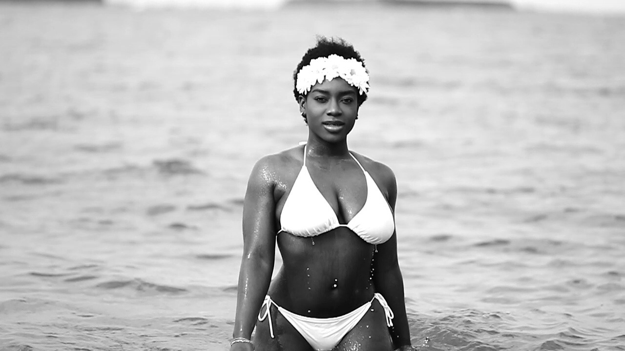 meghanbeda:  Dark skin appreciation day 🍒🍫🍩👸🏿 #fuckyourpaperbag  