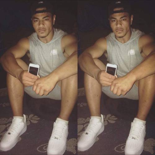 jolespolys:One of the boys #SorryUce yum