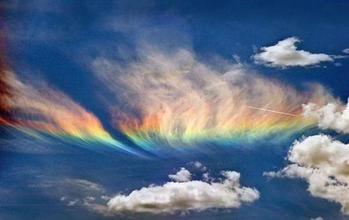 Strange sky phenomenon Polar Stratospheric Clouds