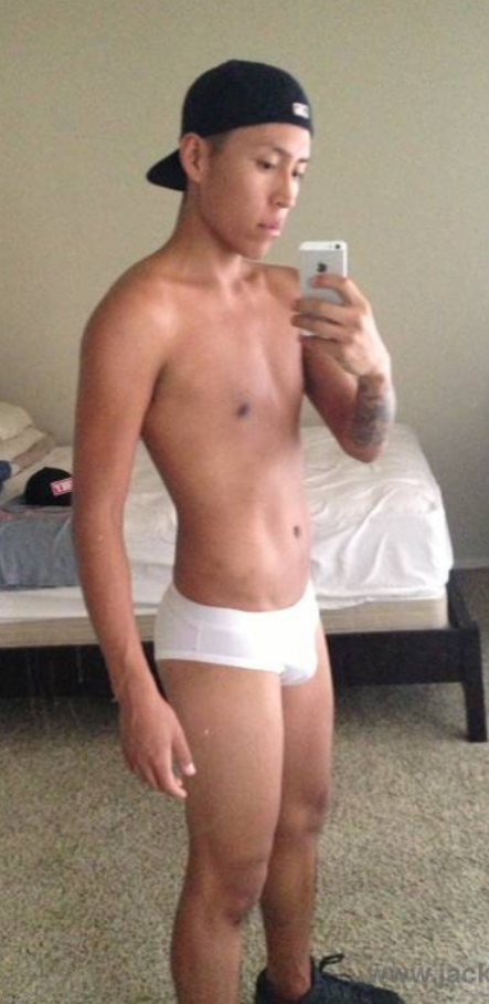 navajobois:  Grindr hookup (Phoenix, AZ) Super sexy  -Navajo