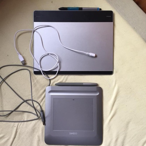 There's Something Wrong With My Intuos Luckily I Got To Borrow A Friend's Old Bamboo Tablet. #imback